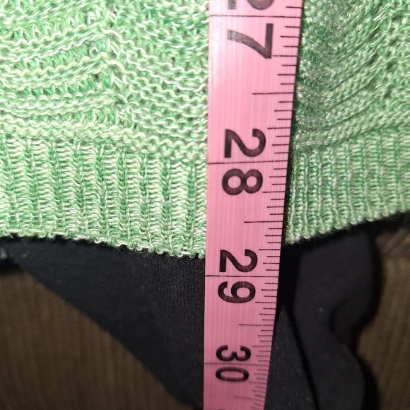 A Daytrip Green Knit Tunic Top Mini Dress In A Size Medium. NWT. - Picture 6 of 8